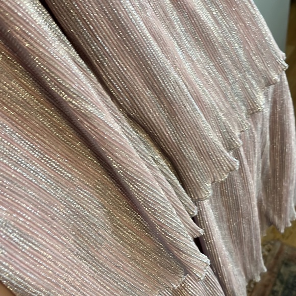 Saylor Bhldn dress lilac color. Size Large. Worn once. - Picture 4 of 5